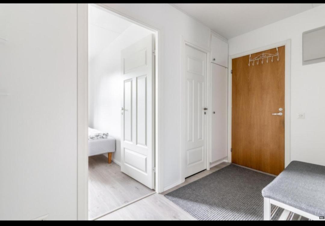 Apartamento Easy And Short From The Airport Helsinki Exterior foto